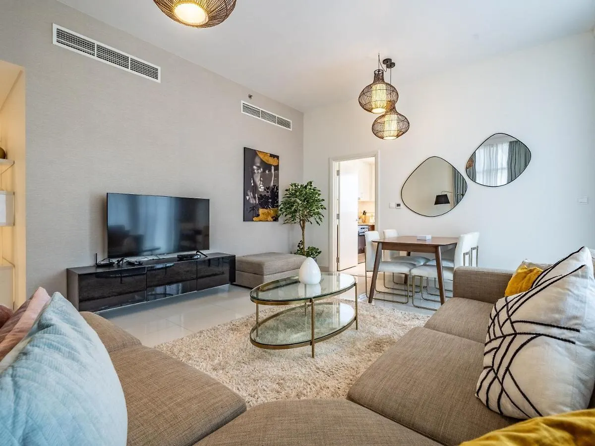 Charming 2Br In Boulevard Crescent - Downtown Dubai
